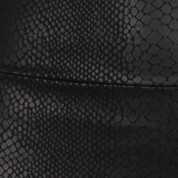 Black Faux Leather Vegan PU High Waist Leggings SNAKE Skin Print NEW - Picture 5 of 5